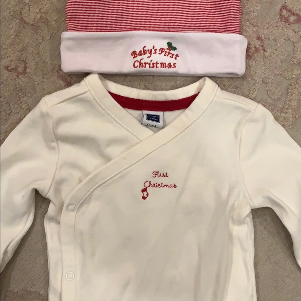 Gender neutral baby’s first Christmas outfit